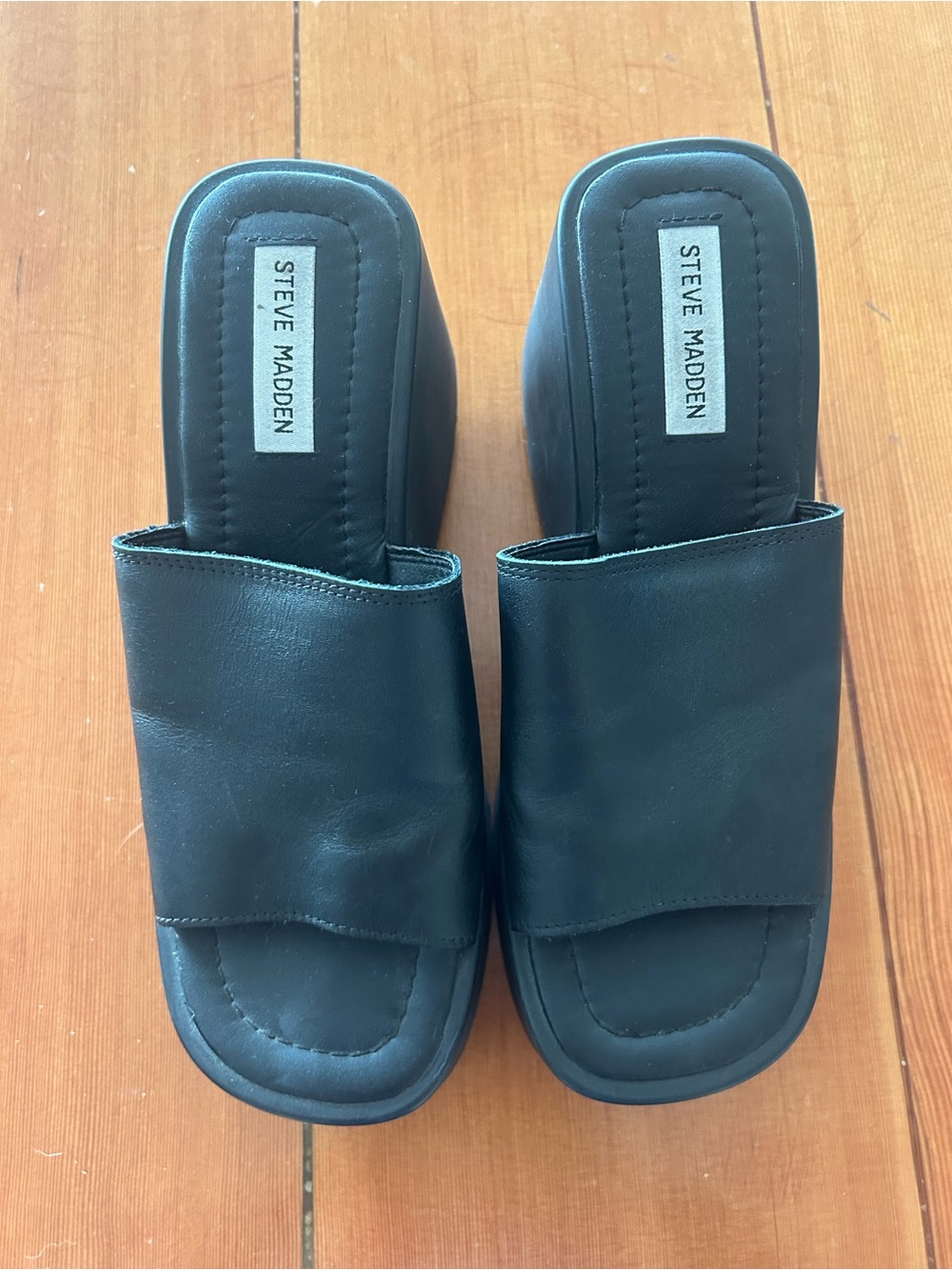 Steve Madden Black Leather platform sandals